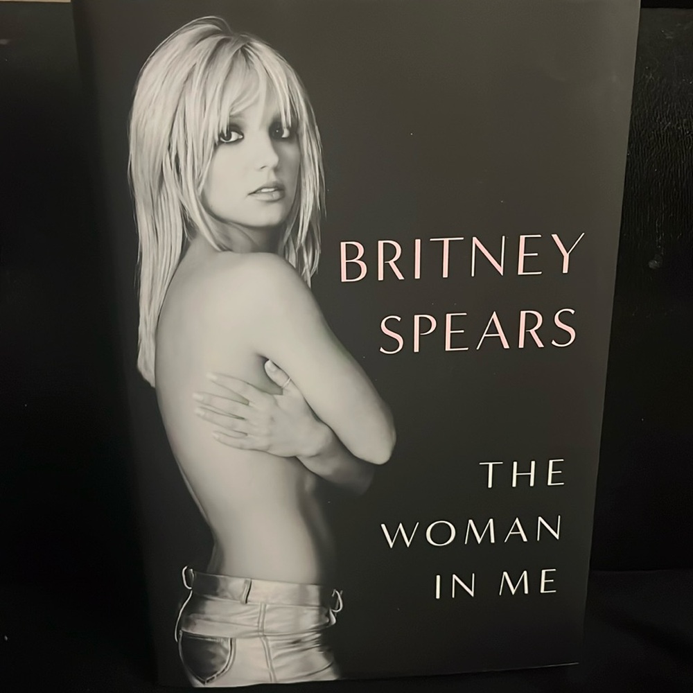 Britney Spears - The Woman In Me